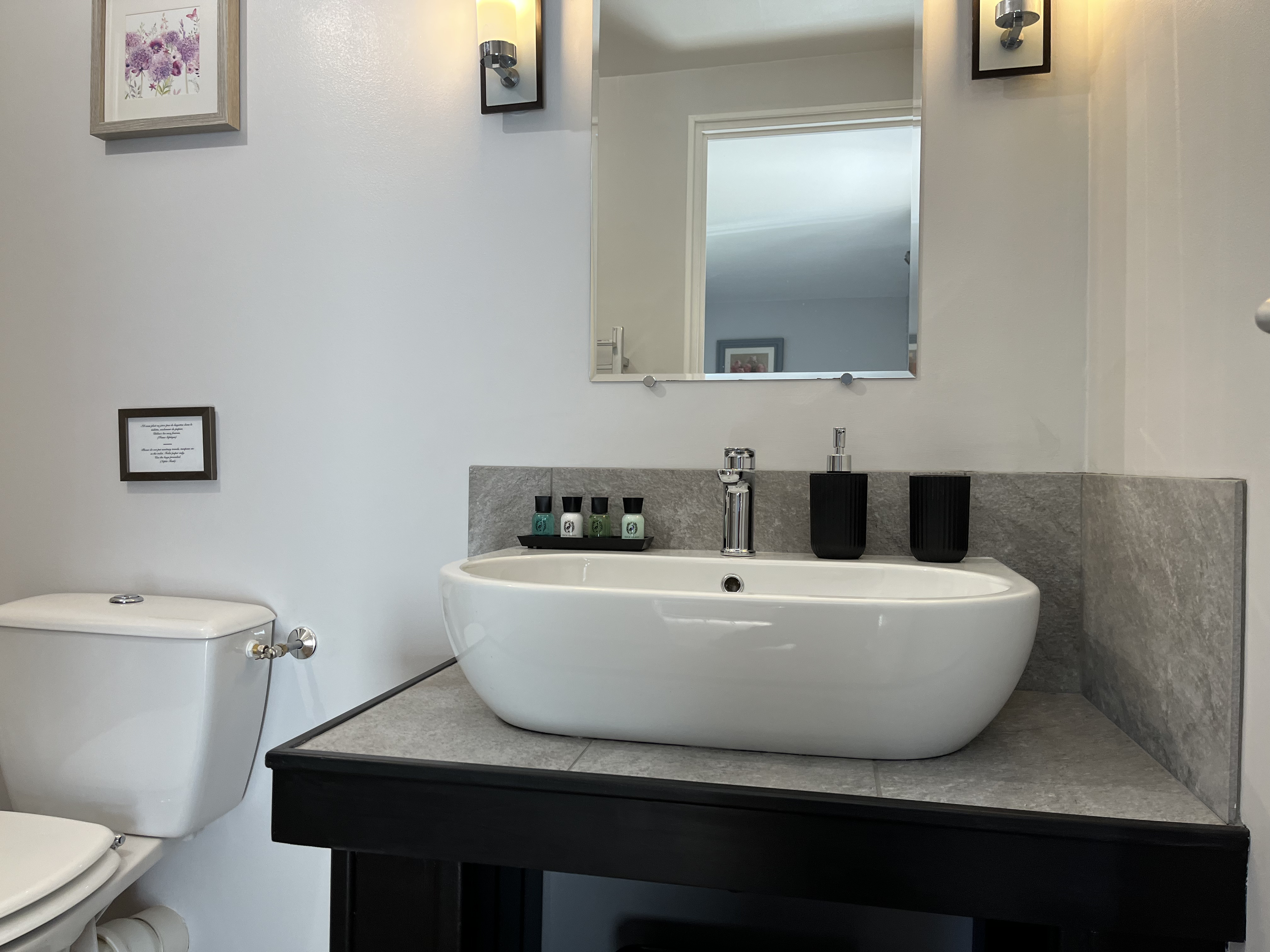 master_bed_en-suite
